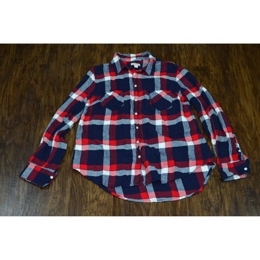 Women’s Plaid Size Medium Button Up Shirt Cabincore Outdoor Country Classic
